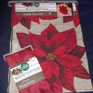 Table runner and napkins